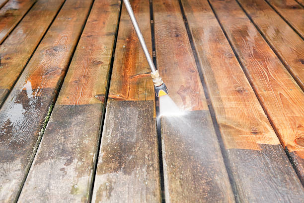 Best Deck Cleaning Services  in Fairmont, IL